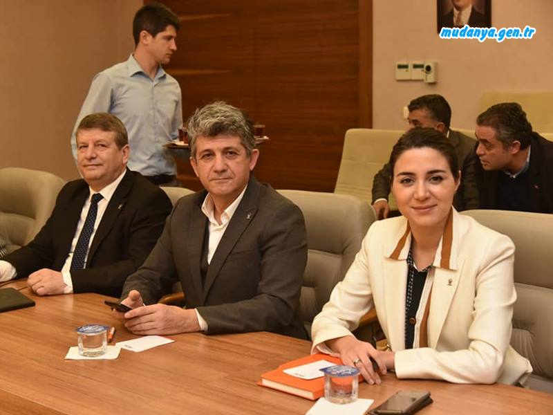 İstişare Toplantısında Ak Parti İlçe Başkanı İnci Söğütlü'ye Yeşil Işık
