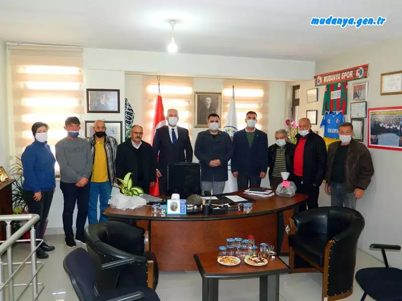 İYİ Parti Ziyaretinde Esnaf Odası Yeni Başkanı ABDULAZİZOĞLU'ndan Dikkat Çeken Açıklamalar