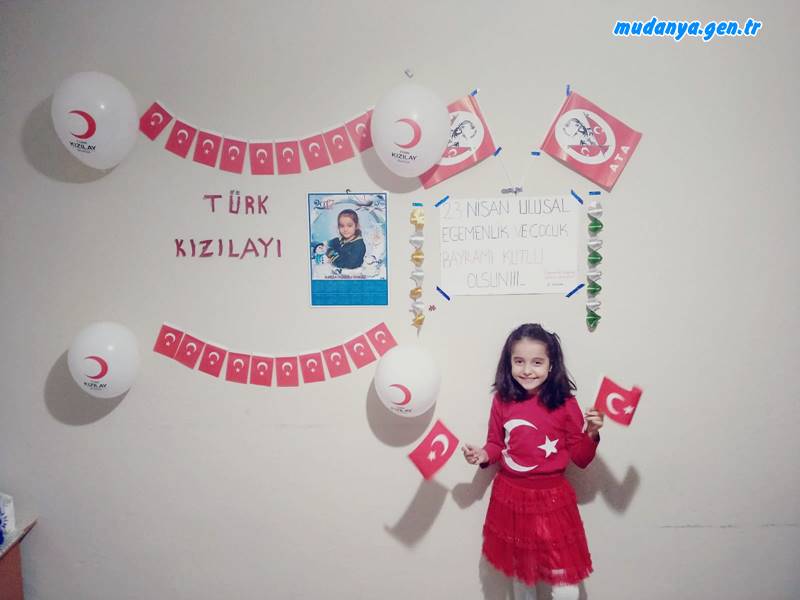 Genç Kızılay Bursa, Minik Fatmanur’u Yalnız Bırakmadı