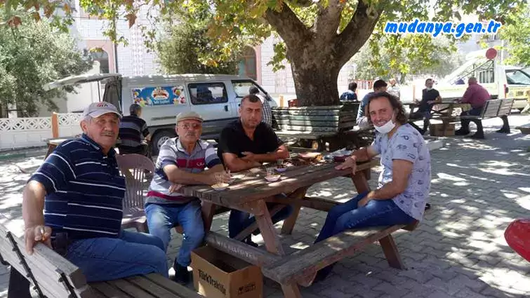 Mudanya'da bir zamanla soğan ekilen tarlalar ya zeytin bahçesi yapılmıș yada ayçekirdeği, buğday gibi ürünler yetiştirilmeye başlanmıștır. Peki ama neden ?