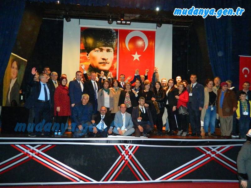 İYİ Parti Mudanya İlçe Başkanlığının Uğur Mumcu Kültür Merkezinde gerçekleştirilen 2. Olağan Kongresinde Hüseyin Hatipoğlu 274 delegenin 164 oyunu alarak İlçe Başkanlığına seçildi. Mevcut Başkan ve yeniden aday Nuran Piliçer ise 110 oy aldı. Ekibini sahneye çağıran Hatipoğlu hatıra fotoğrafı çektirdi