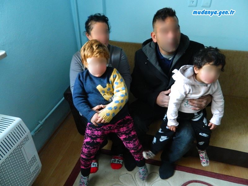 Konteynerda Yaşayan Aile Sıcak Evlerine Kavuştu