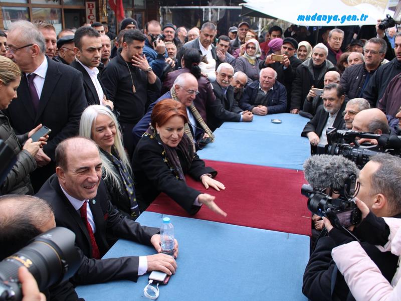 Meral Akşener Mudanya'da Vatandaşın Dertlerini Dinledi.