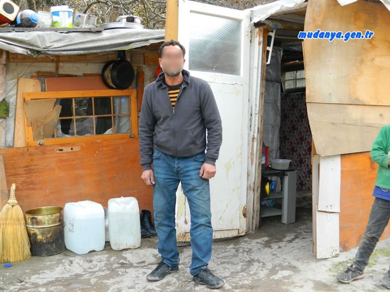 Mudanya'da kimsesiz Metin Taşoğlu kalacak bir konteynır istiyor.