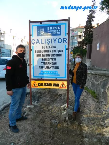 Muhtar Şaş yaptığı açıklamada bölgenin yaya ve araç trafiği açısından  yoğun olduğunu, yaya kaldırımının olmadığını ve yayaların can güvenliği sorunu olduğunu bu nedenle konuyu gündeme getirerek Bursa Büyükşehir Belediyesinden kaldırım talebinde bulunduğunu belirterek "Bursa Büyükşehir Belediyesine teşekkür ediyorum. Biz halkımıza söz verdik hizmet için geldik azalarımızla bir ekip olarak hepbirlikte daha yaşanabilir bir yer yapacağız inşaallah" dedi.