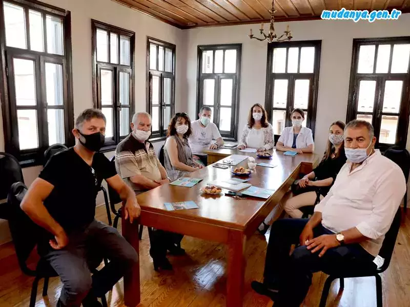 Mudanya'da Muhtarlara Hayvanları Koruma Kanunu Anlatıldı
