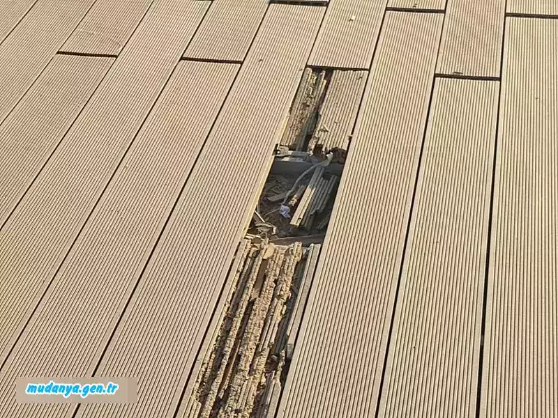 Mudanya Sahil bandı dökülüyor. Durum vahim