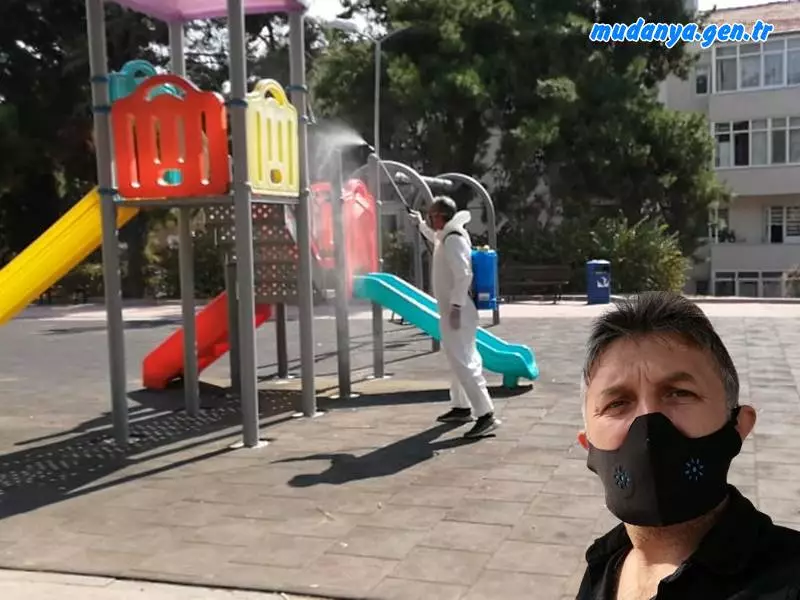 Mudanya Şükrü Çavuş Mahallesinde Çocuk Parkları Dezenfekte Edildi.