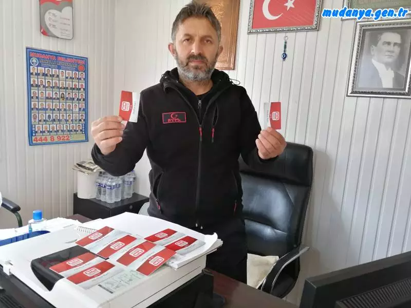 Mudanya Şükrü Çavuş Mahalleli bir vatandaşın ihtiyacı olan soba ve market alışveriş çeki yardımında bulunan Muhtar Şeref ŞAŞ yaptığı açıklamada;