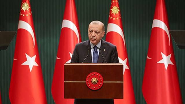 TÜRKİYE, 1 HAZİRAN'DAN İTİBAREN KADEMELİ NORMALLEŞMEYE GEÇİYOR 