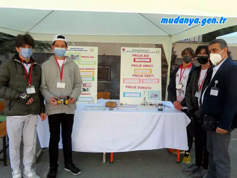 Mudanya Dörtçelik METEM Anadolu Lisesinde 4006 Bilim Fuarı