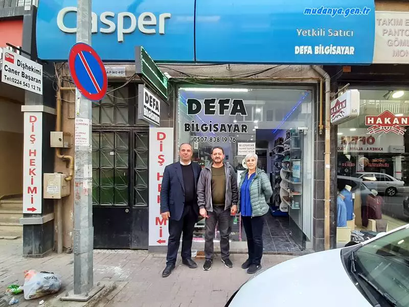 Mudanya Esnaf Ve Sanatkarlar Odası Başkanı Ertan ABDULAZİZOĞLU Genel Sekreter Belgin ADIYAMAN ile birlikte İpar Caddesi esnafını ziyaret etti sorunlarını dinledi. Cadde esnafının en büyük problemi tek taraflı denetimsiz otopark ve trafik akışı.