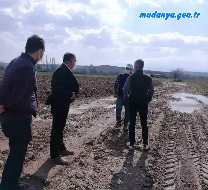 Mudanya'nın kırsal mahalleleri Dedeköy, Küçükyenice, Balabancık, Hançerli ve Yörükyenicesi'nde meydana gelen yağışlardan dolayı Nilüfer çayı taştı.