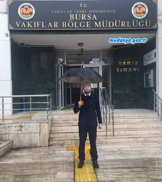 Milliyetçi Hareket Partisi (MHP) Mudanya İlçe Başkanı Erkut SEYMENLER  restorasyondan öte adeta yıkılan 1715 yapımı tarihi Ömer Bey Caminin 20-04-2018 gününden bu yana geçen yaklaşık 34 ay'a rağmen inşaa edilmeden bırakılması üzerine Sosyal Politikalardan Sorumlu İlçe Başkan Yardımcısı Hanifi YAZAR  ile birlikte Bursa Kültür Varlıkları Koruma Bölge Müdürlüğüne ve Bursa Vakıflar Bölge Müdürlüğüne ziyaret gerçekleştirdi.