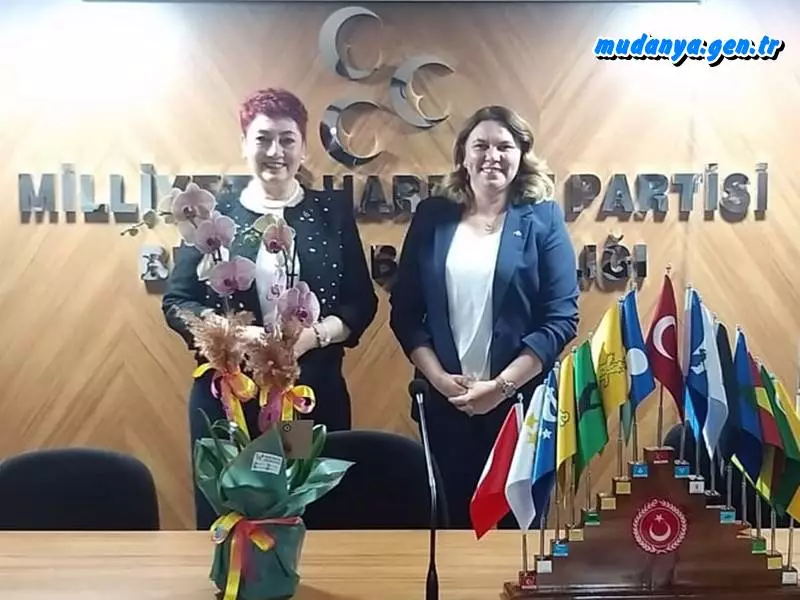 MHP'de Bursa İl Kadın Kolları Başkanı Değişti.