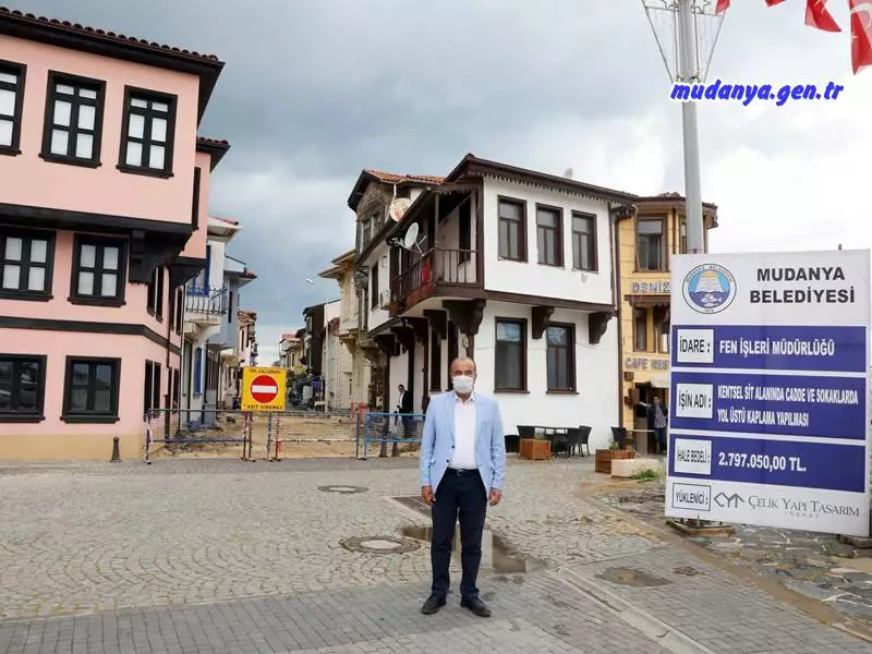 Mudanya Giritli Mahallesi'nde yol ve kaldırım yenileme inşaat çalışmaları başladı