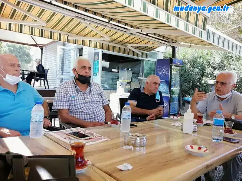 Geçtiğimiz aylarda  ülkemizi çevreleyen denizlerde görülen müsilaj ve ard arda gelen çevre felaketleri haberleri sonrasında Mudanya İnisiyatif Platformu basın açıklaması yaparak mevcut durumu değerlendirdi, çözüm önerilerini kamuoyu ile paylaştı.
