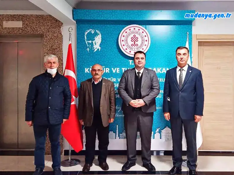 İYİ Parti Ruhsat İptalleri Yaşayan Esnafı Yalnız Bırakmadı