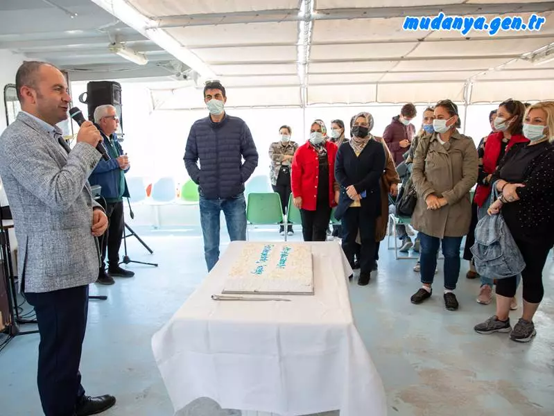 Mavi Tur sağlıkçıları ağırladı.