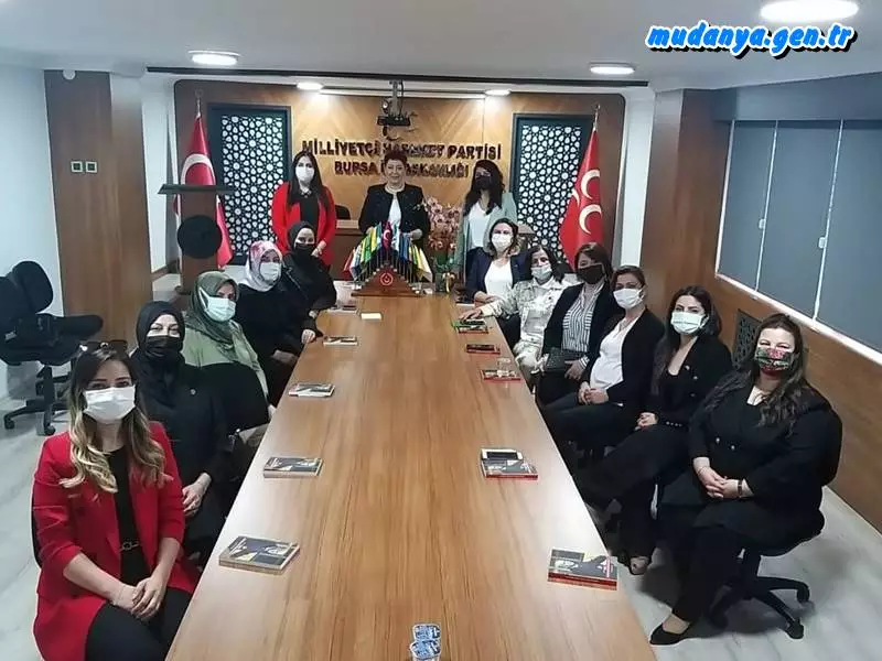 Milliyetçi Hareket Partisi (MHP) Bursa İlçe Kadın Kolları Başkanları, Bursa Kadın Kolları İl Başkanlığı görevine atanan Filiz DAĞHAN DUZCU'ya hayırlı olsun ziyaretinde bulundu. Ziyarette Mudanya adına MHP Mudanya Kadın Kolu Başkanı İlknur Bakar katıldı.