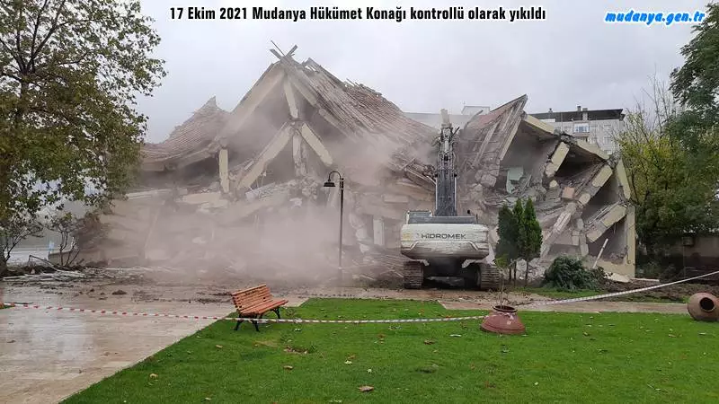 Mudanya Hükümet Konağı Yıkıldı