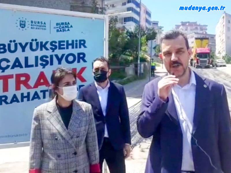 Milletvekili Mustafa Esgin Mudanya'da asfalt çalışmalarını inceledi.