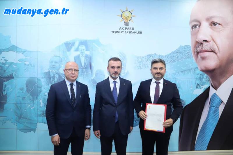 Geçtiğimiz hafta Avukat İnci Söğütlü'nün sağlık sebepleri dolayısıyla ayrıldığı Adalet ve Kalkınma Partisi (AK PARTİ) Mudanya İlçe Başkanlığına Orhan SAMAST atandı. Tüm Türkiye'nin tanıdığı Sayın Orhan SAMAST kimdir? Haberimizin devamında.