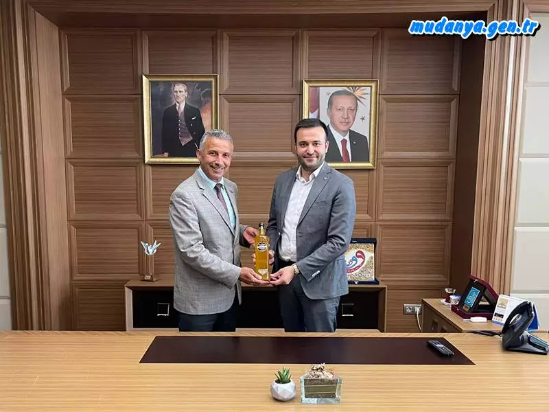 Tahammül İlhan Büyükşehir Başkan Vekili Ahmet Yıldız'ı Ziyaret Etti.