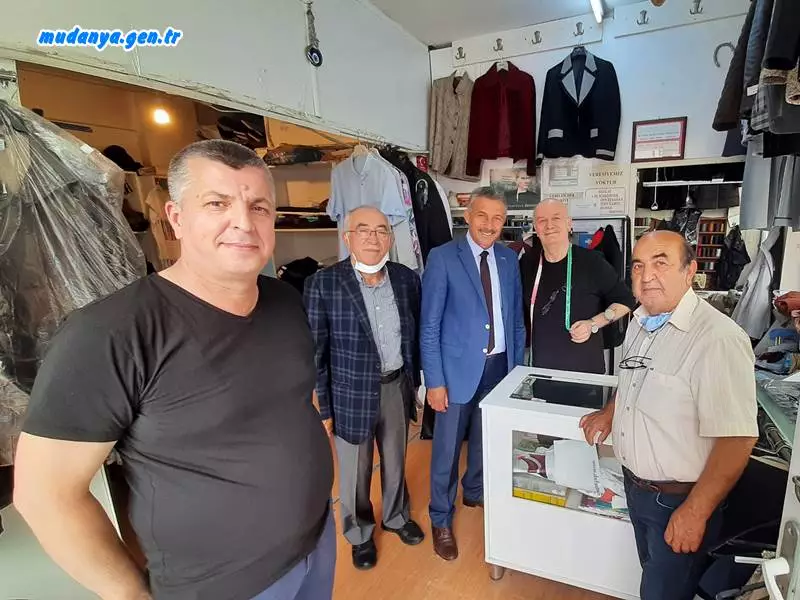 Mudanya'ya bir Esnaf Merkezi kazandırmak adına görüş alışverişlerinin devam ettiğini belirten Kooperatif Başkanı Tahammül İlhan "İmkanlar dahilinde esnafımıza kazandırmayı düşündüğümüz yeni bir esnaf merkezi projemiz vardır. Bu konuda esnafın ortak paydaşları olan tüm Oda, kurum ve kuruluşlar, yerel yönetimlerle istişarelerimiz devam etmektedir." dedi.