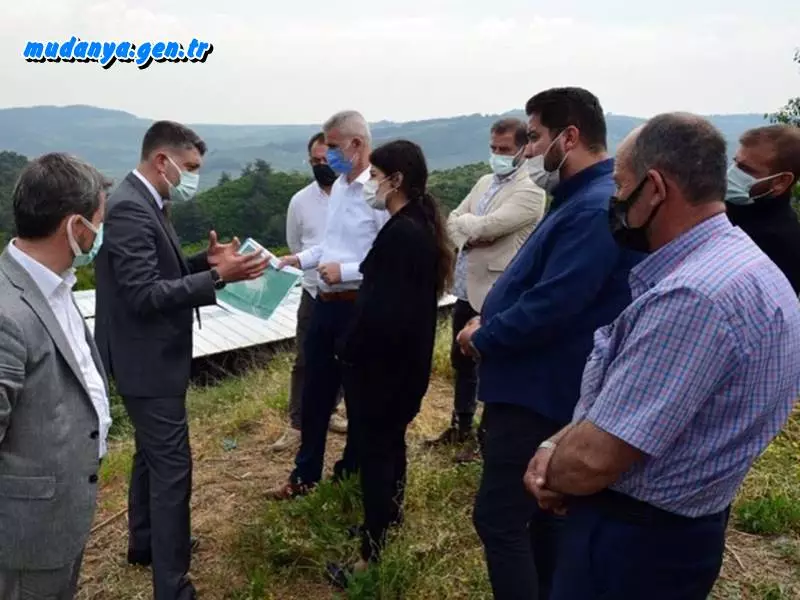 Bursa Büyükşehir Belediyesi Genel Sekreteri Ulaş AKHAN da Mudanya’ya geldi ve Büyükşehir Belediyesi’nin yapacağı çalışmalar ile ilgili AK Parti Mudanya İlçe Başkanı İnci SÖĞÜTLÜ, AK Parti İlçe Yöneticileri ve Meclis Üyeleri ile incelemeler yaparak istişarelerde bulundu.
