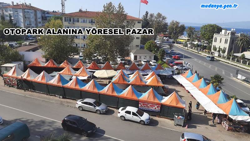 Esnaf ve Sanatkarlar Odası Başkanı ABDULAZİZOĞLU'nun başvurusu sonrasında Belediye İş Merkezi karşısında otopark alanına kurulan Yöresel Ürünler Pazarı Kaymakam Ahmet TERZİ'nin talimatıyla esnafların şikayetleri ve Mudanya trafiğine olan olumsuz etkisi göz önüne alınarak dün akşam Mudanya Belediyesi Zabıtası Marifetiyle kaldırıldı.