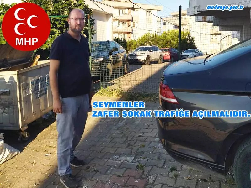 MHP Mudanya İlçe Başkanı Erkut Seymenler uzun süredir tel örgü çekilerek kullanılamayan Ömerbey Mahallesi Özlem Sitesi’ne giden Zafer Sokak sakinlerinin sorunlarını gündeme taşıdı. Seymenler yaptığı basın açıklamasında;