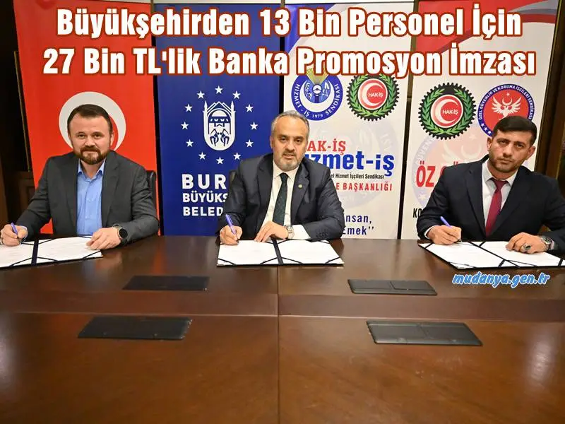 Bursa Büyükşehir Belediyesi’nde yaklaşık 13 bin personeli ilgilendiren banka promosyonuyla ilgili süreç tamamlandı. Buna göre Yapı Kredi Bankası ile 27 bin TL’ye anlaşma sağlandı. Eski banka ile sözleşmeden kaynaklanan 5 bin 500 TL’lik cayma bedeli düşüldüğünde her personelin cebine 21 bin 500 TL girmiş olacak.