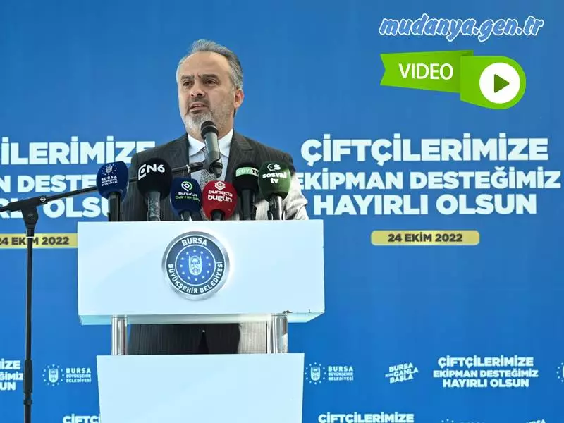 Bursa Büyükşehir Belediyesi’nin kırsal kalkınma hedefleri doğrultusunda Bursa İli Hayvancılığı Geliştirme Birliği (HAGEL) destekleriyle temin edilen tarım makineleri törenle çiftçilere dağıtıldı.