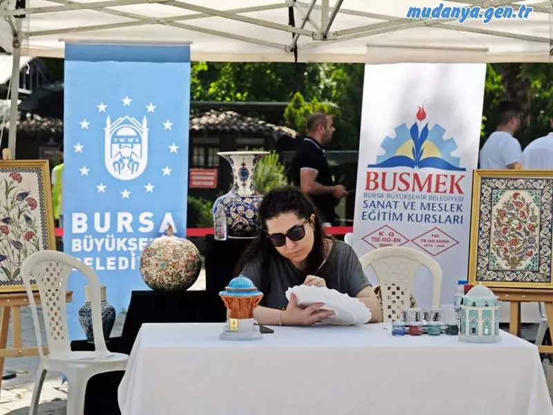 Bursa Gastrofest’te ipek ve çini tanıtıldı