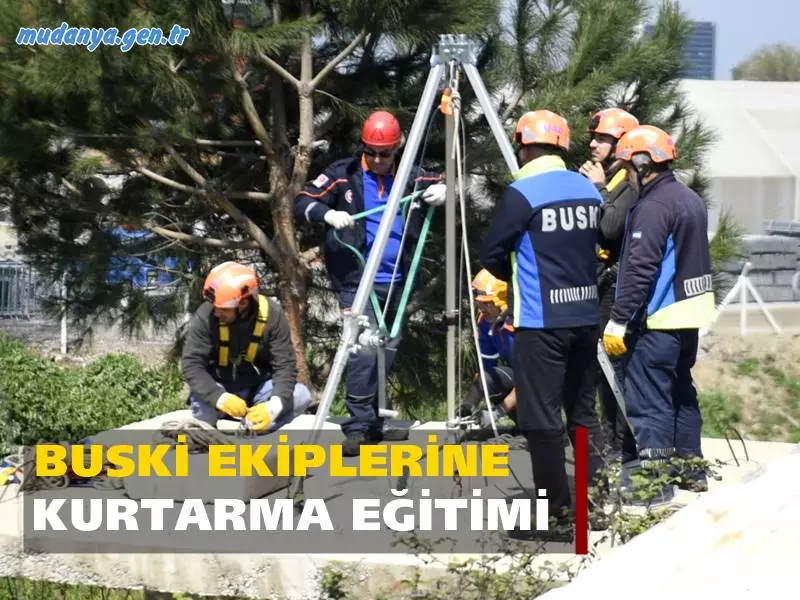 BUSKİ Genel Müdürlüğü bünyesinde sahada görev yapan ekipler, kapalı ve kısıtlı alanlarda çalışmalarını sürdürebilmeleri ve olası kurtarma faaliyetlerinde görev alabilmeleri adına düşey yönde kuyudan kurtarma ve yatay yönde dehliz içinden kurtarma eğitimi aldı.