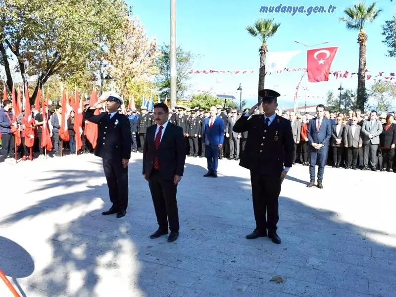 28 Ekim günü saat 13:00'da Mudanya Atatürk Anıtı önünde düzenlenen çelenk sunma töreni ile başlayan kutlama etkinlikleri bugün de çoşkuyla devam etti.