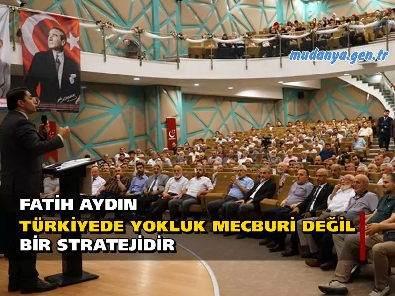 Saadet Partisi genel başkan yardımcısı Fatih Aydın partisinin Plaza 16’da katıldığı il divan toplantısında konuştu: Türkiye’de yokluk mecburi değil bir stratejidir dedi. Parti teşkilatının aylık divan toplantısına Ankara’dan misafir olarak katılan Saadet Partisi genel başkan yardımcısı Fatih Aydın teşkilat mensuplarına hitap etti.