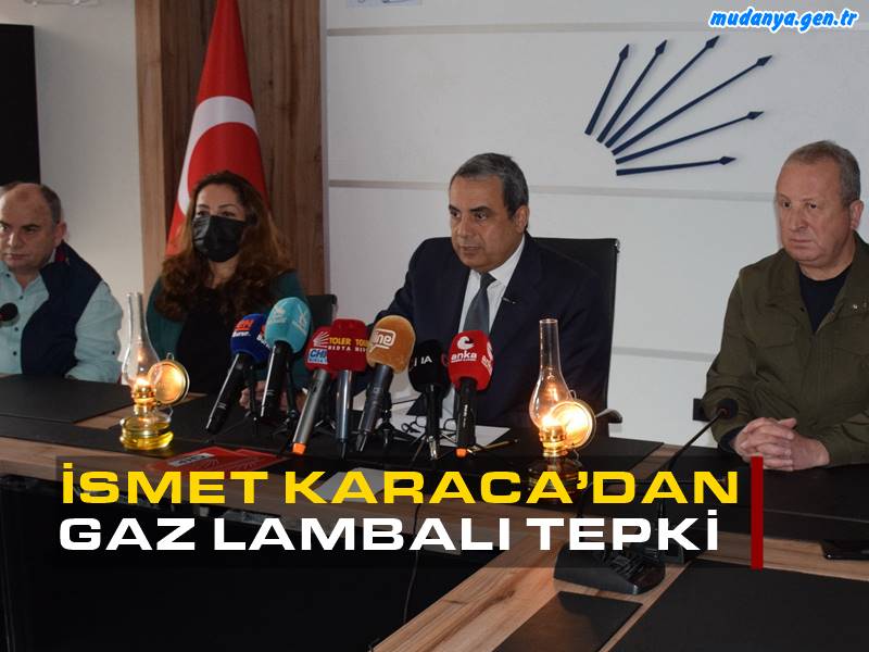 Cumhuriyet Halk Partisi Bursa İl Başkanı İsmet Karaca, il başkanlığının elektriğinin kesilmesine, gaz lambaları ile basın toplantısı yaparak tepki gösterdi. 
