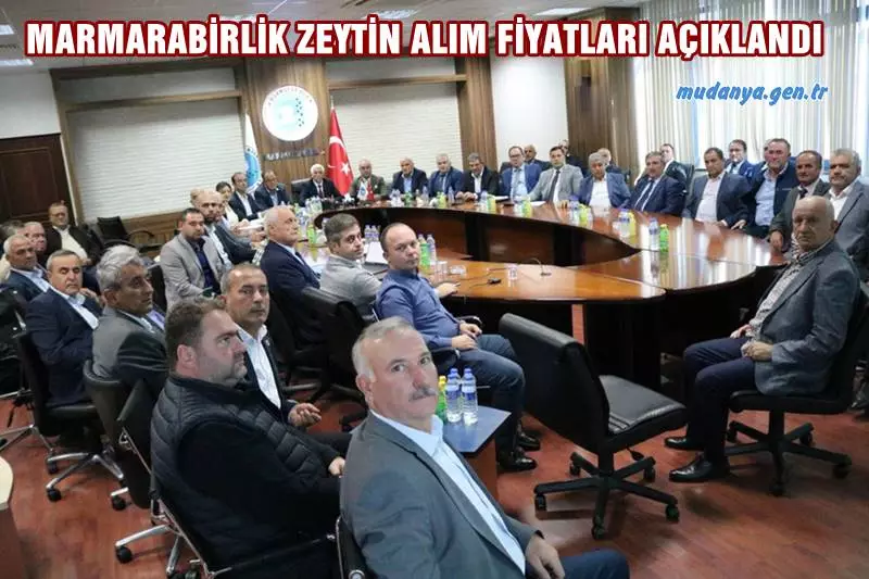 Marmarabirlik 2022 - 2023 hasad dönemi zeytin kampanyasında ürün alım fiyatlarını açıkladı. Tavan fiyat 180 danede 46 TL, taban fiyat 380 danede 18 TL, yağlık zeytinin kilogram fiyatı da 16 TL olarak belirlendi. 60 bin ton alım planlayan Marmarabirlik'te bu yıl kotasız alım yapılacak.