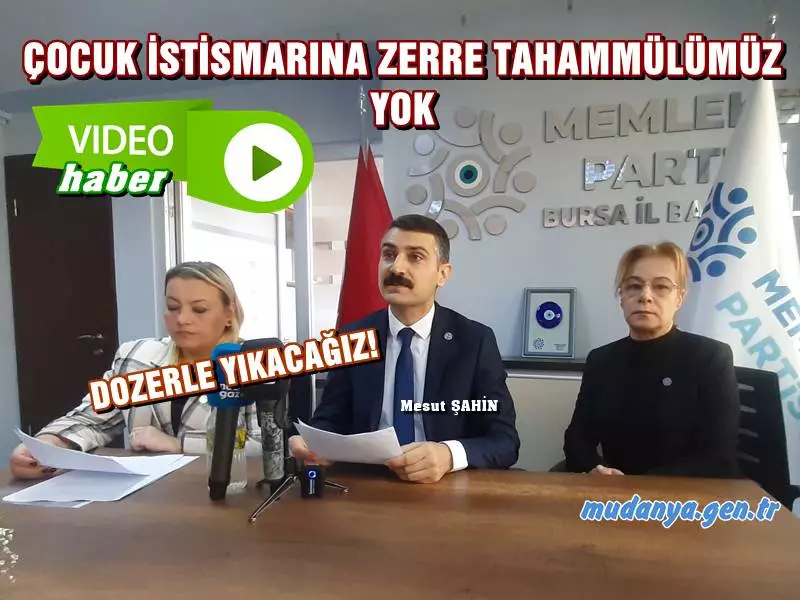 Memleket Partisi Bursa İl Başkanı Mesut ŞAHİN Türkiye Gündemini sarsan 6 yaşındaki kızın imam nikahı ile evlendirilerek cinsel istismara maruz kalmasını basın açıklamasıyla lanetledi.