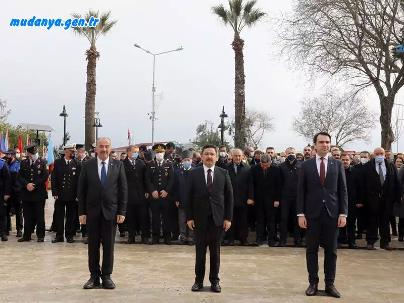 Şehitler Günü ve Çanakkale Deniz Zaferinin 107. Yıldönümü Mudanya'da coşkuyla kutlandı. 18 Mart 2022 günü saat 10:00’da İskele Meydanı Atatürk Anıtında Çelenk Sunma Töreni ile başlayan program Saygı Duruşu, İstiklal Marşının okunması ve Şükrü Çavuş Anıtının ziyareti ile devam etti.