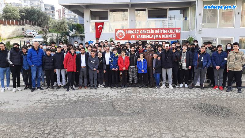 Türksat Kablonet Bölge Bayi Orhan Samast'ın sponsorluğunda Mudanya'da ilk defa düzenlenen E-SPOR Turnuvası ödül töreni Burgaz Gençlik Eğitim Kültür ve Yardımlaşma Derneği'nde 30 Ocak 2022 pazar günü gerçekleştirildi.