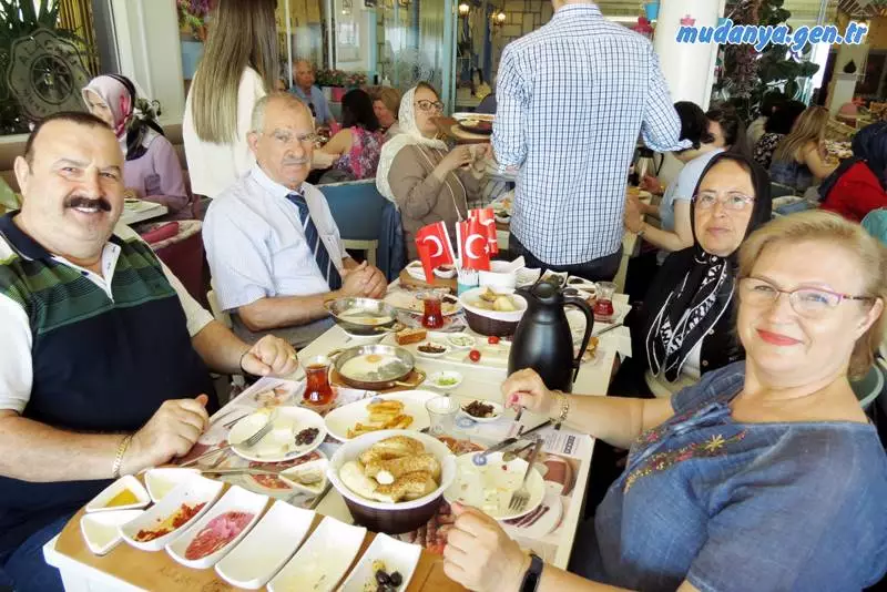 Mudanya Giritliler ve Yanyalılar Kültür ve Dayanışma Derneği, Pandemi sürecinde erteledikleri, Geleneksel kahvaltılı toplantılarının 4. gerçekleştirdiler.