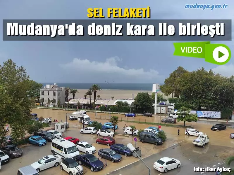 Bu defa araçlar sürüklendi, karayla deniz birleşti. Sağanak yağış ve sel Mudanya'da hayatı felç etti. Sular otomobilleri sürükledi, karayla deniz birleşti. Selin yaralarını sarmaya çalışan esnaflar ve halk büyük zarar gördü.
