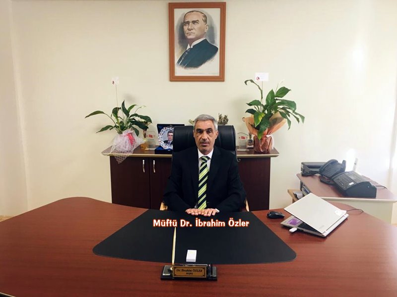 Mudanya İlçe Müftülüğü 5.9'luk Düzce depremi için düzenlenen yardım kampanyasına büyük bir destek verdi.