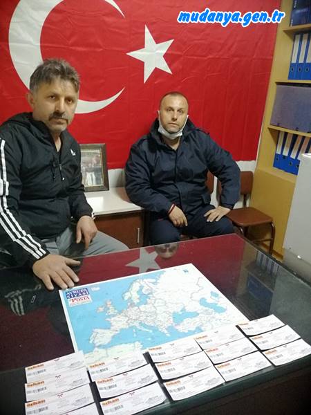 Ekibi ile birlikte mübarek Ramazan ayını da yardım seferberliği ile karşılayan Mudanya Şükrü Çavuş Mahalle Muhtarı Şeref Şaş " Yılın 12 ayı ihtiyaç içinde olan insanımızın derdine çare olmaya çabalıyoruz." diyerek çok sayıda yardımın dağıtımıyla Ramazan ayına başladı.