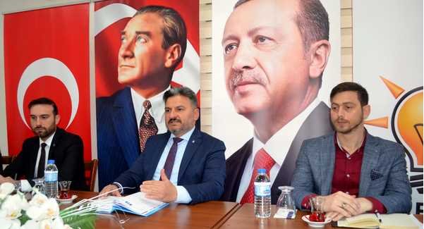 AK Parti Mudanya  İlçe teşkilatına atanan Başkan Orhan Samast ve yönetim kurulu üyeleri, Bursa Büyükşehir Belediyesi Tarihi İstasyon Sosyal Tesislerinde yerel basınla bir araya geldi.