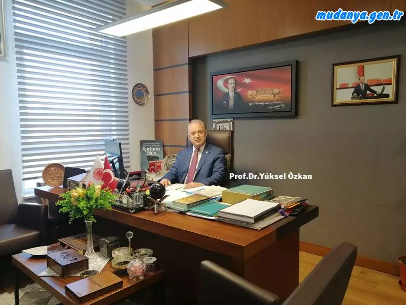Cumhuriyet Halk Partisi (CHP) Bursa Milletvekili Prof.Dr.Yüksel Özkan, AK Parti’nin iktidara geldiğinden bu güne kadar özelleştirme politikası ile elden çıkardığı, devlete ait ya da devletin ortak olduğu kurumları Cumhurbaşkanı Yardımcısı Fuat Oktay’a sordu.