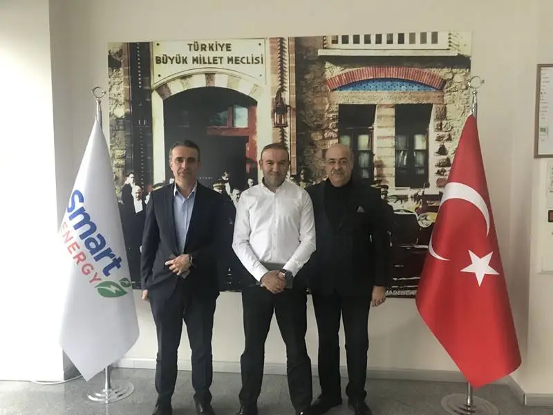 Yenilenebilir Enerji sektörünün önde gelen firması TELENOVA Enerji, Gebze Organize Sanayi bölgesinde bulunan SMART Güneş Teknolojileri'nin üretimini yaptığı Güneş Panellerini projelerinde değerlendirecekleri açıklamasında bulundu.